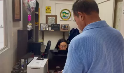 Imtes abre m�dulo de credencializaci�n en instalaciones de la Uni�n de Usuarios