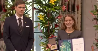 Hija de Mar�a Corina Machado recibe el Nobel de la Paz en su nombre