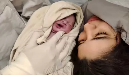 Reciben a los beb�s de A�o Nuevo en Baja California