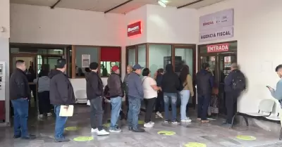 Filas en la Agencia Fiscal