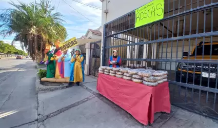 Chuyita Oth�n prepara sus tradicionales roscas de Reyes caseras con sabor a nara