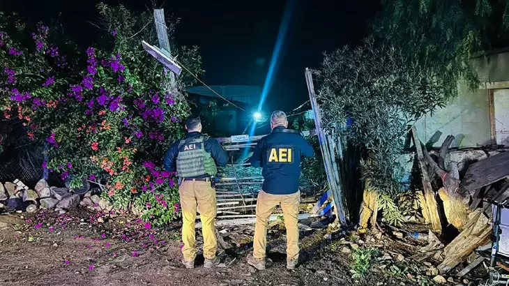 Fiscal�a recupera dos veh�culos con reporte de robo y asegura dos m�s durante cateos en Tijuana