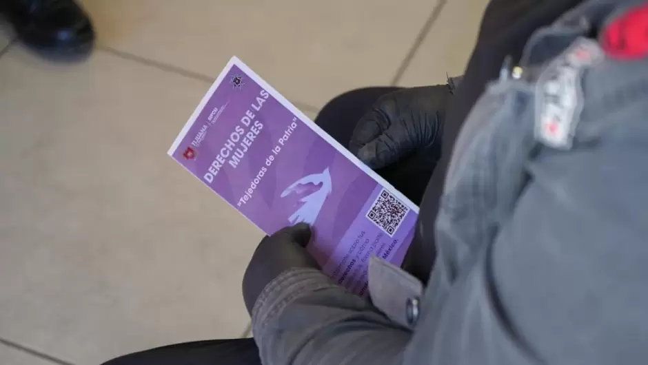 Capacitaci�n sobre violencia familiar en Cemujer