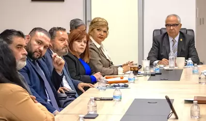 Acercamiento con gremios de abogados