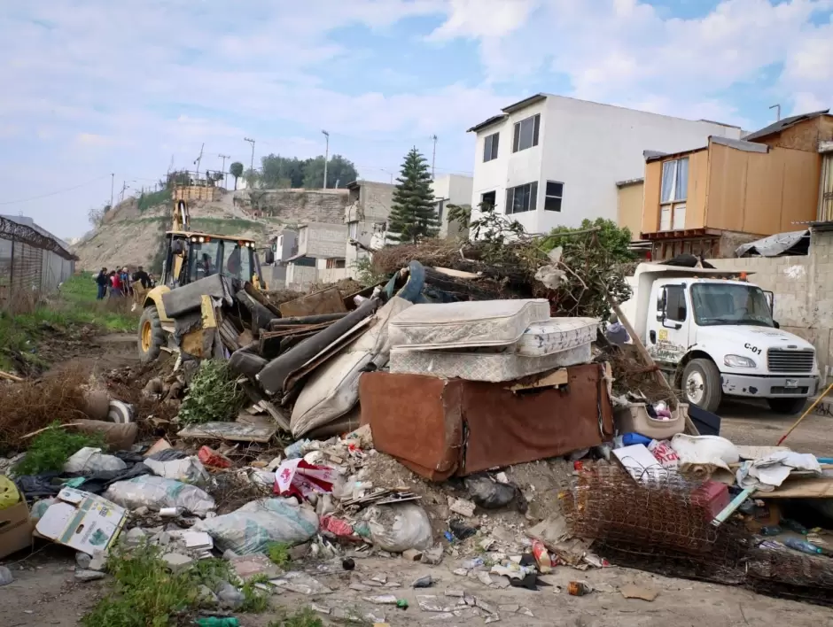 Recolecci�n de basura y escombro