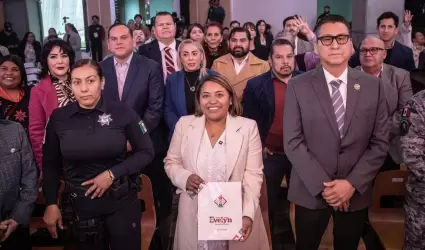 Rinde su primer informe de labores legislativas la diputada Evelyn S�nchez S�nch