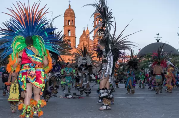 La gastronom�a tapat�a revela barrios, sabores tradicionales y vida cotidiana.