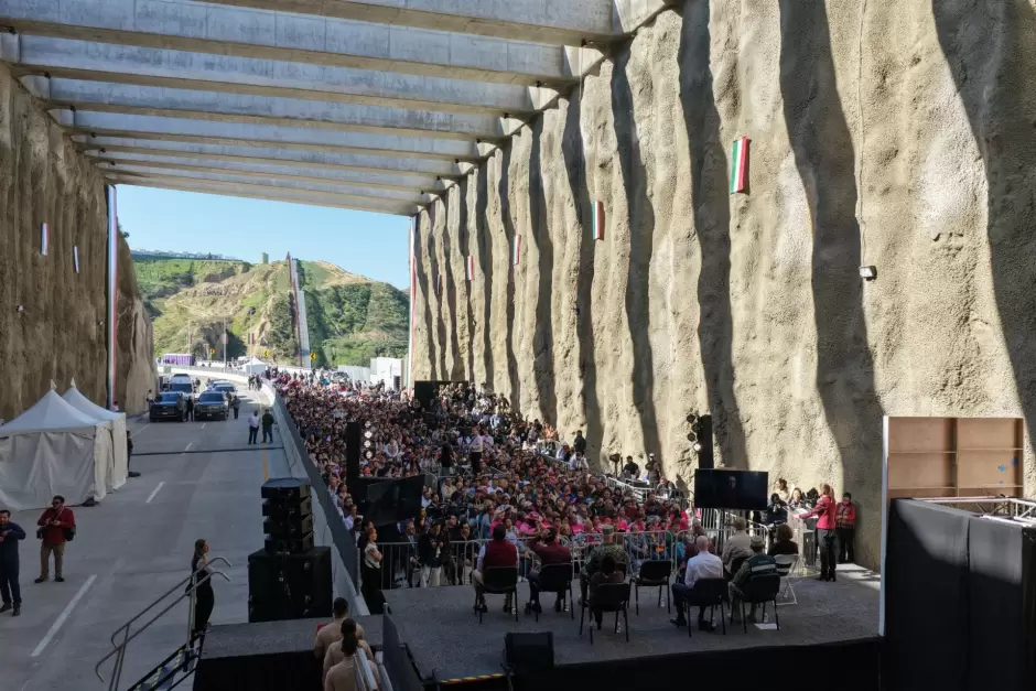 Inauguraci�n de la primera etapa del viaducto elevado de Tijuana