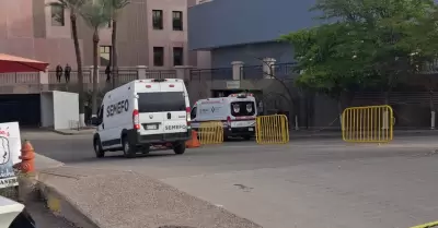 Asesinan a una mujer en estacionamiento del Centro de Gobierno