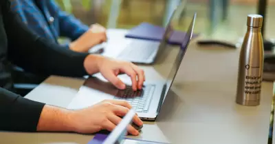 La IA facilita tareas, pero usarla sin criterio genera riesgos.