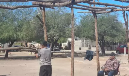 Yaquis de La Matanza inician construcci�n de su tradicional ramada
