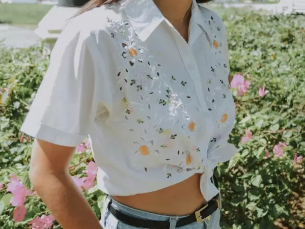 Crop top vers�til, inversi�n inteligente para cualquier estilo.
