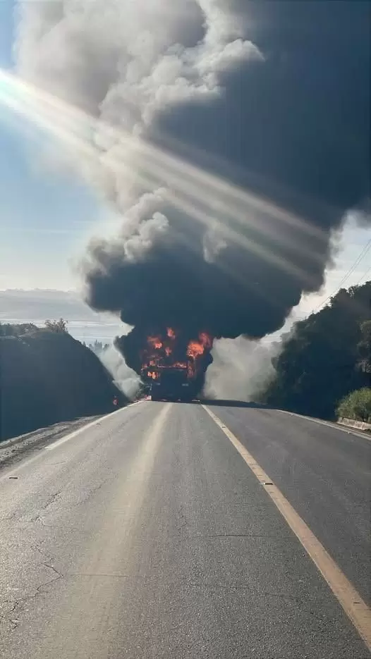 Veh�culos incendiados en distintos puntos de Tijuana