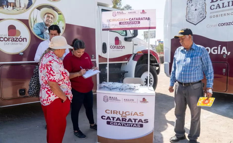 Programa de cirug�a de cataratas en Zona Costa de Baja California
