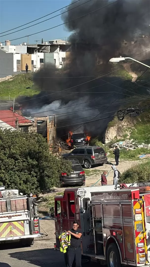 Explosi�n e incendio en vivienda de Villas de Baja California deja siete lesionados