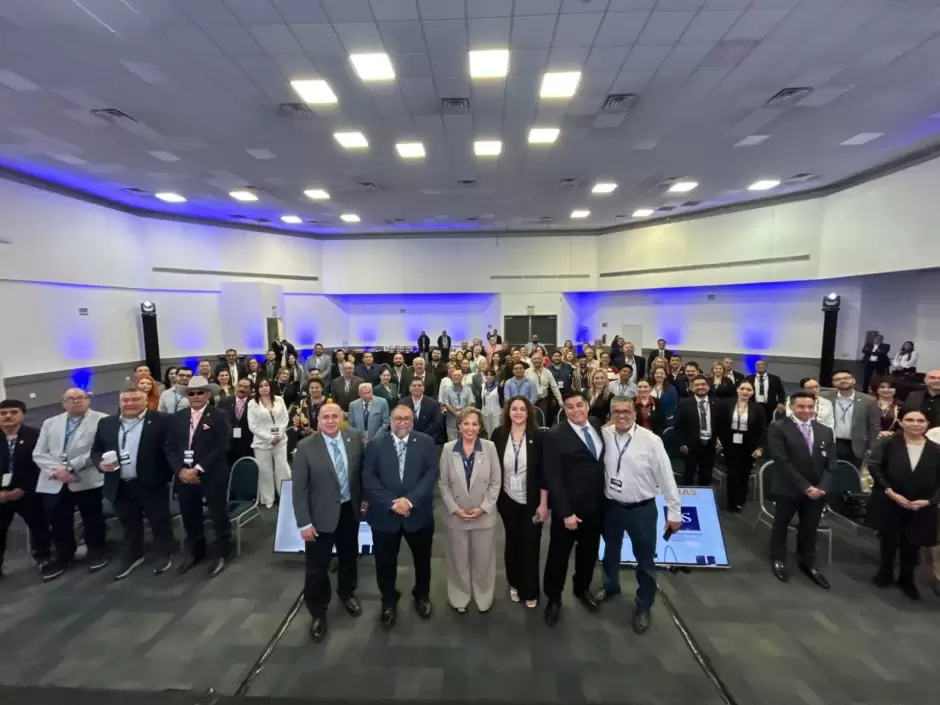 Se re�nen en Tijuana l�deres para evaluar ventas a nivel nacional