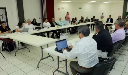 Unison y Staus