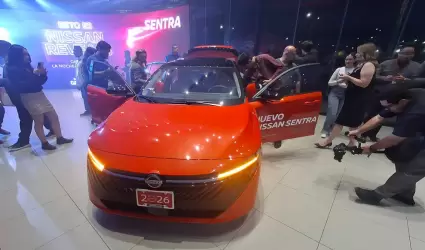 Nissan Reveals