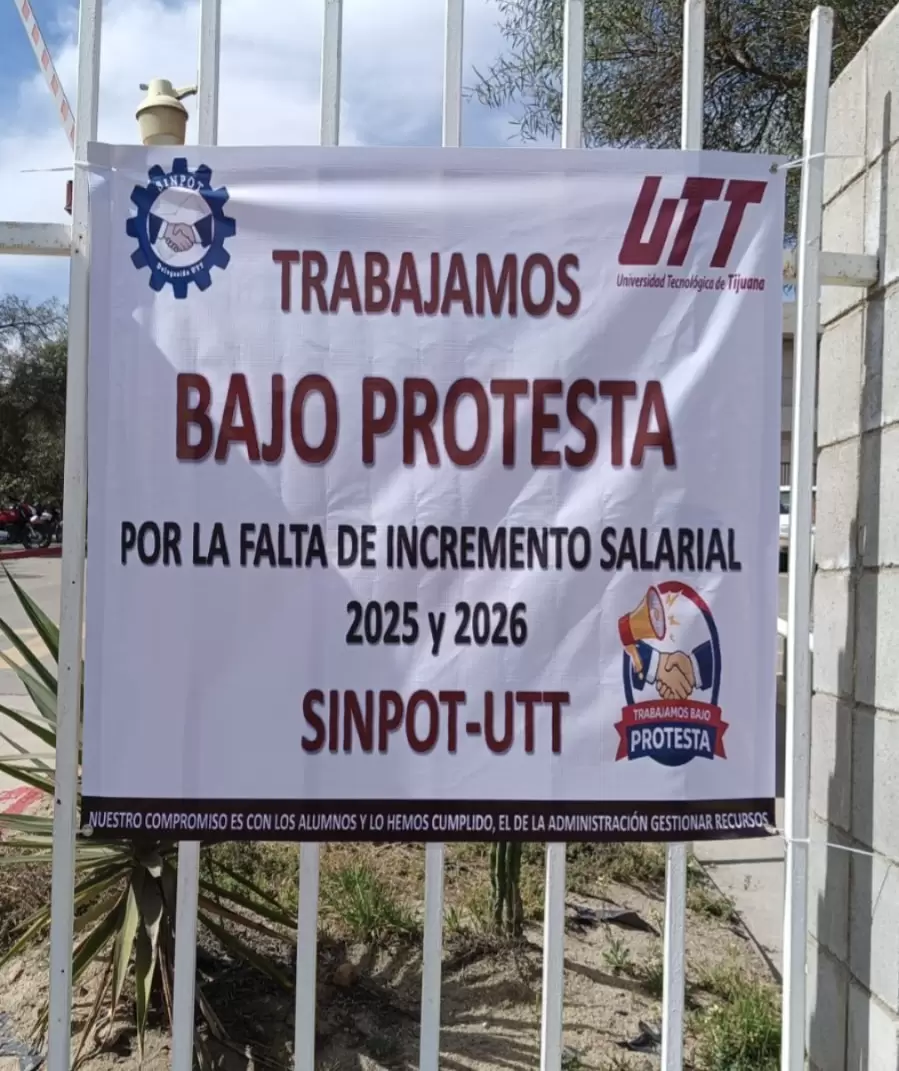 Personal de la UTT labora bajo protesta