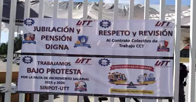 Personal de la UTT labora bajo protesta