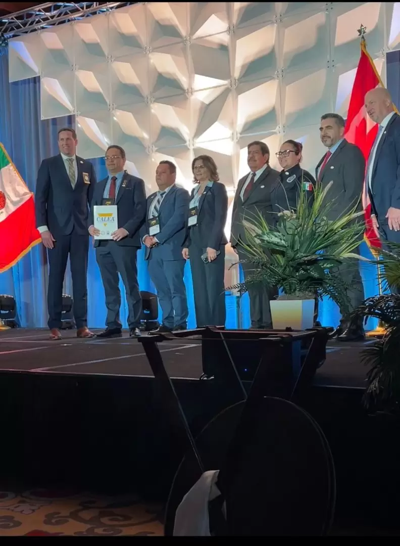 Reacreditaci�n internacional del C5 y reconocimiento Tri-Arc de CALEA