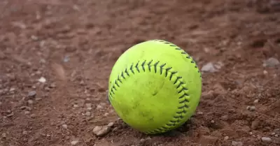 slow pitch