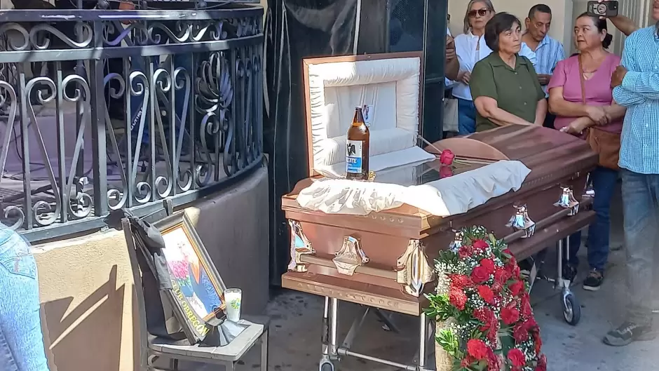 Dan el �ltimo adi�s a Guadalupe Gonz�lez Gaxiola en el Club Obreg�n