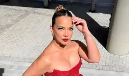 Adamari L�pez