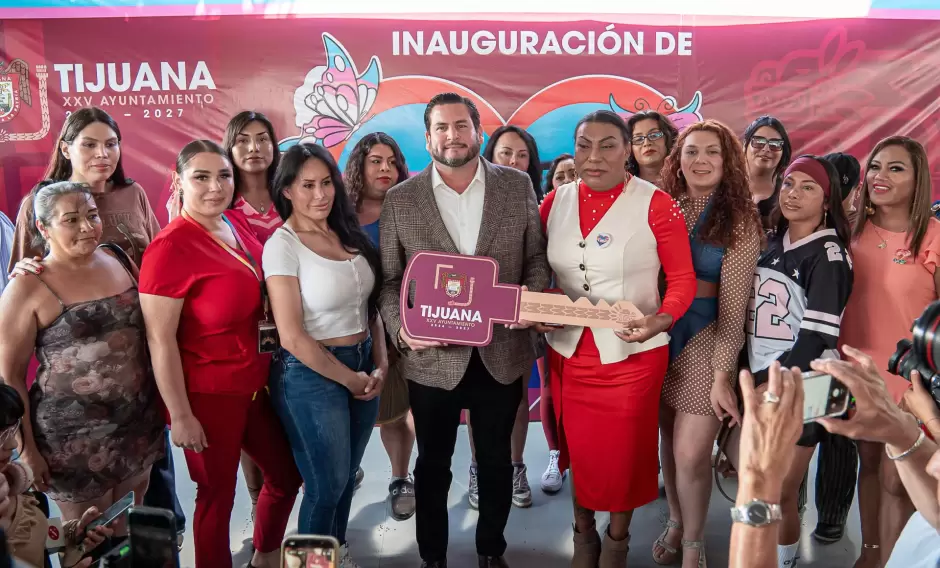 Inaugura Ismael Burgue�o Ruiz Centro Comunitario 'La Casita UT'