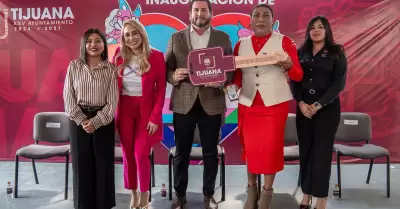 Inaugura Ismael Burgue�o Ruiz Centro Comunitario 'La Casita UT'