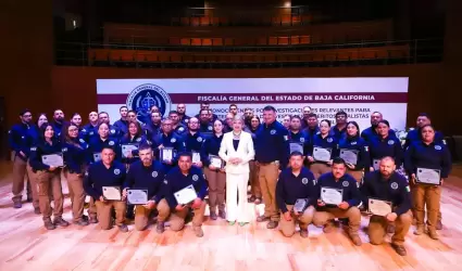 FGE reconoce a 100 servidores p�blicos por su labor en investigaci�n y procuraci