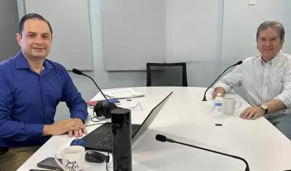 V�ctor Hugo Celaya en entrevista con juan Carlos Z��iga