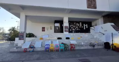 Se mantiene toma del Congreso