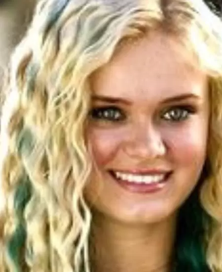 Sara Paxton