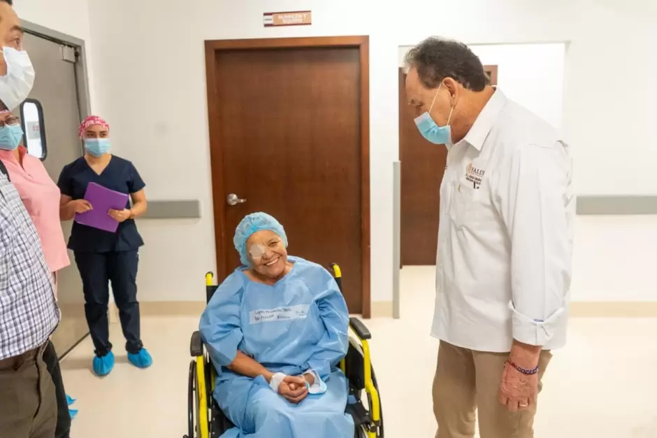 Secretar�a de Salud impulsa m�s cirug�as gratuitas de cataratas