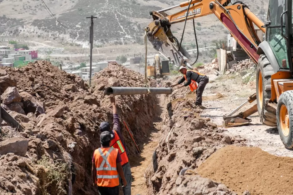 Avances de obra de agua potable en Valle Imperial para atender rezago hist�rico
