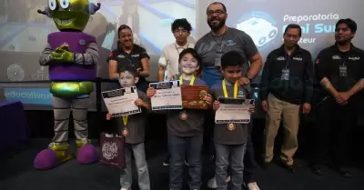 Bajabot 2026 re�ne talento juvenil en torneo de creatividad rob�tica