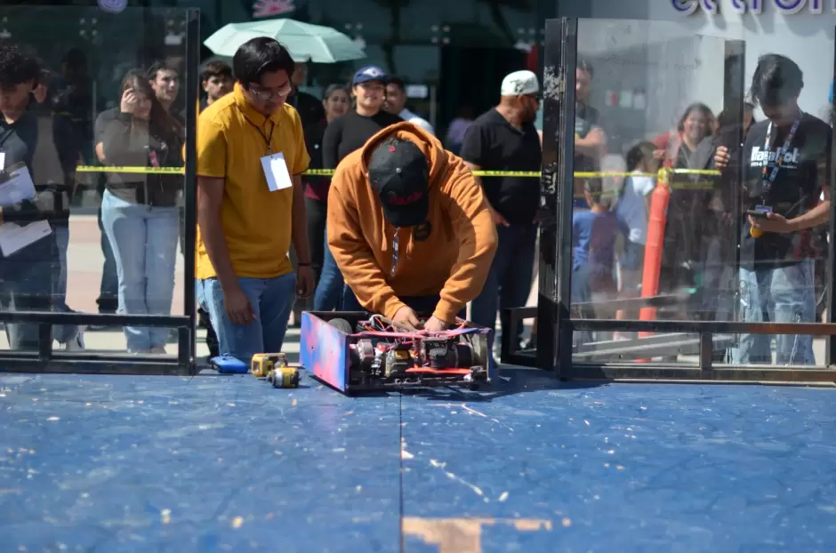 Bajabot 2026 re�ne talento juvenil en torneo de creatividad rob�tica