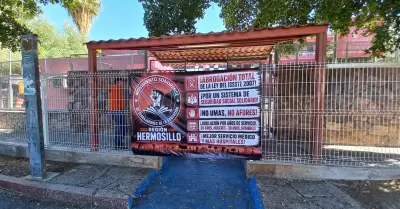Escuelas de educaci�n b�sica federalizadas de Sonora se suman a paro de la CNTE