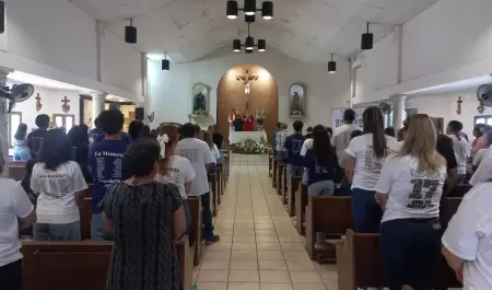 Misa oficiada por el arzobispo Ruy Rend�n Leal