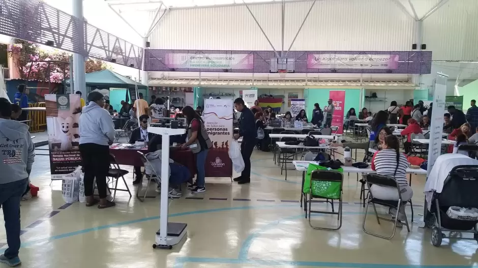Llevan servicios de salud a migrantes refugiados en la COMAR en Tijuana