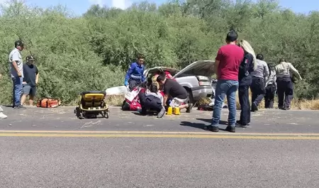 Muere conductor al volcarse en la carretera Hermosillo-Ures