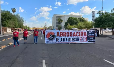 Marcha de maestros federalizados