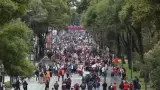 Secciones de la CNTE se alistan para ponerse en marcha hacia el estadio Azteca.