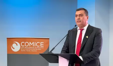 Toma protesta Julio C�sar Ur�as como presidente de COMICE TTR