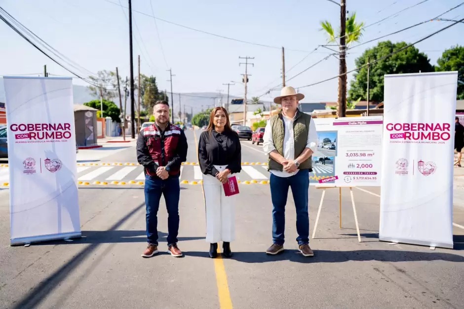 Claudia Agat�n inaugura pavimentaci�n de m�s 3 mil m2 en avenida P�pila