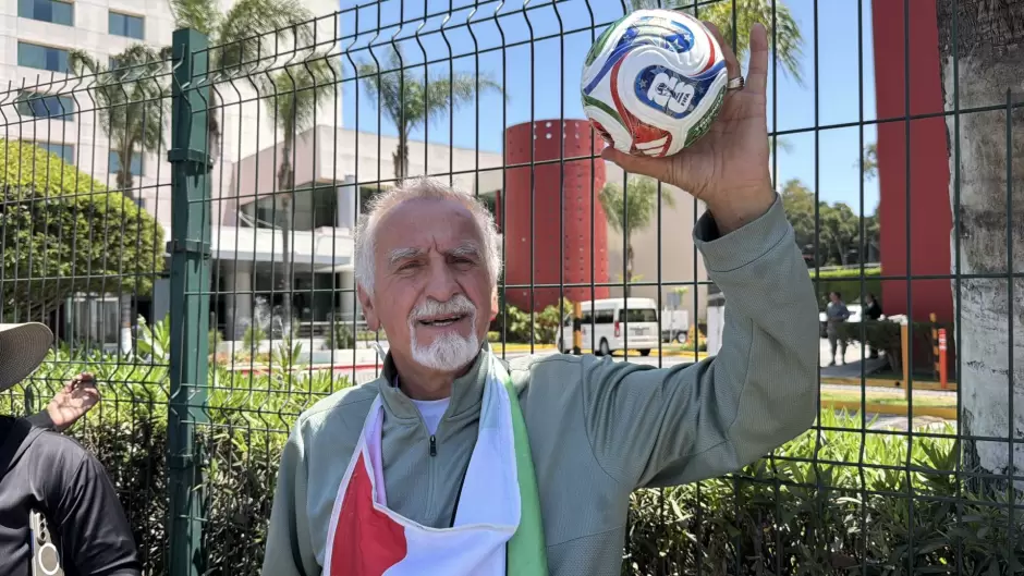 Selecci�n de f�tbol de Ir�n pierde boletos para el Mundial, pero encuentra apoyo en Tijuana