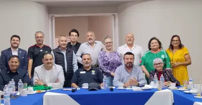 En Playas de Rosarito, polic�a suple limitaciones con apoyo ciudadano