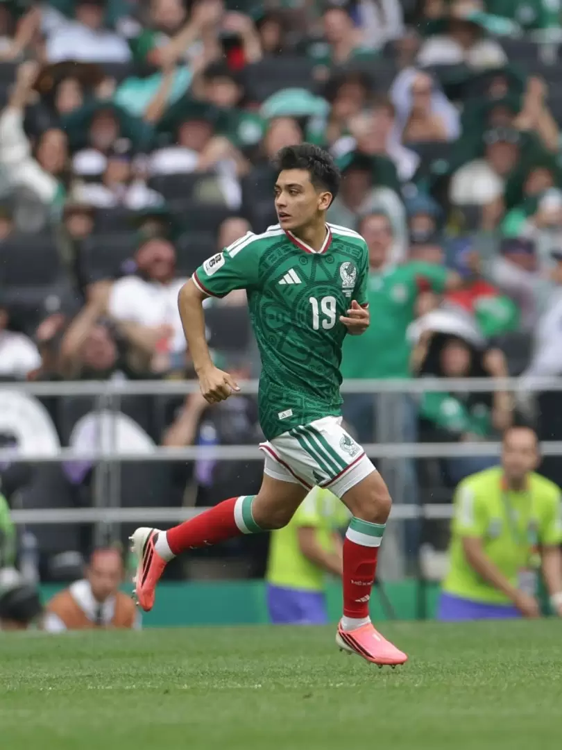 Gil Mora hace historia y debuta en el Mundial 2026 con victoria de M�xico