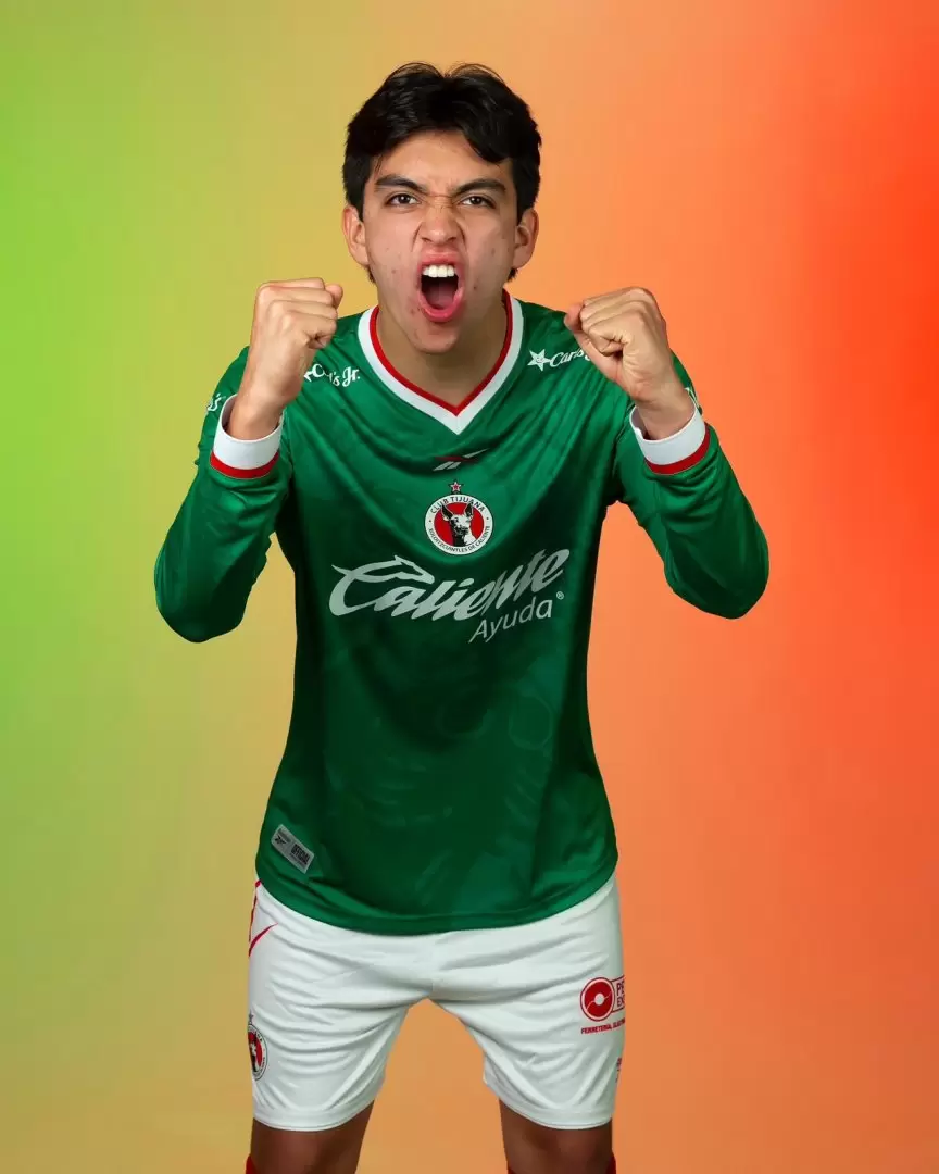 Gil Mora hace historia y debuta en el Mundial 2026 con victoria de M�xico